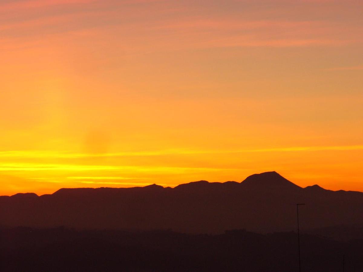 Rosso Di Sera Castelfidardo Bagian luar foto